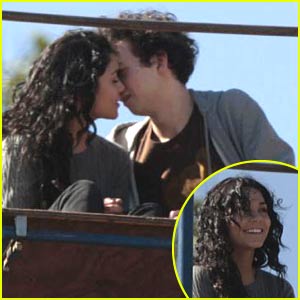 vanessa-hudgens-kiss-liam-aiken.jpg