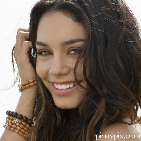 07-02-vanessa-hudgens1.jpg